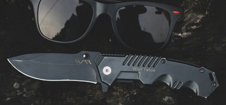 Double-Action OTF Knives: Power and Ease